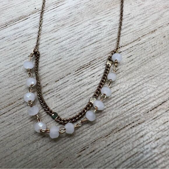 🍭6/$30 Delicate two strand gold tone and beaded  bracelet - Picture 3 of 5